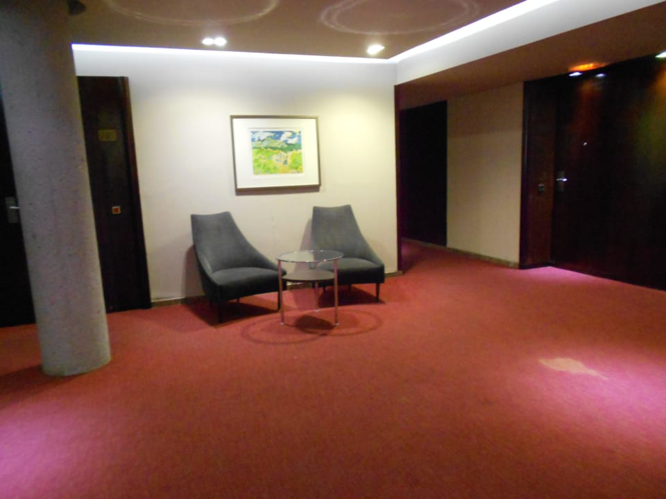 Hotelfur - teils etwas abgewohnt Hotel Silken Ramblas Barcelona