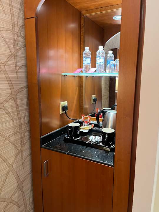 Zimmer Crowne Plaza Jordan Dead Sea