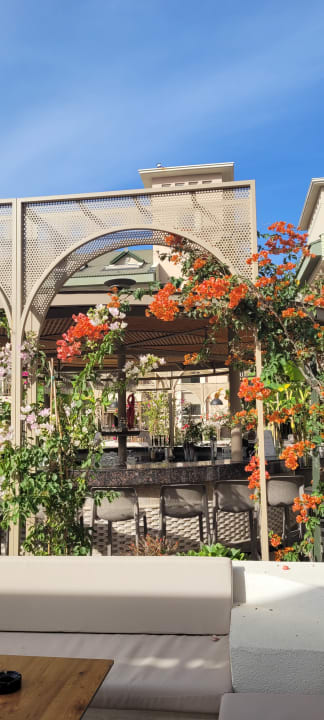 Gastro Can Garden Resort