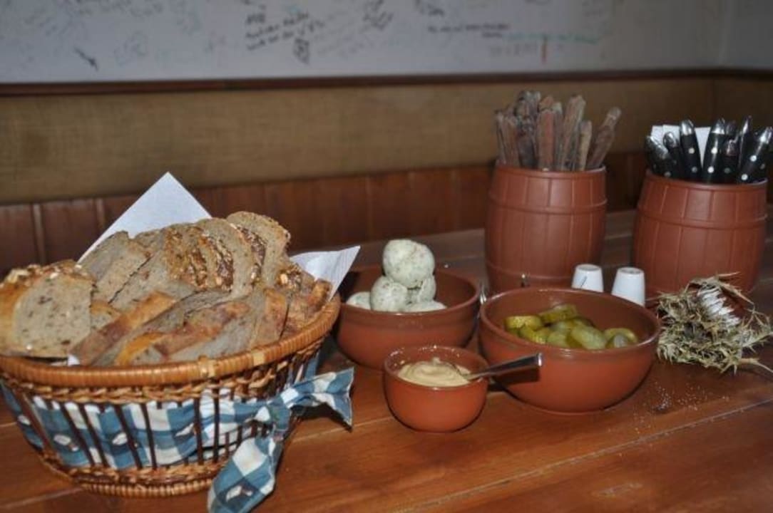 Knastessen Stadt-gut-Hotel Fronveste - Das Alte Knasthaus