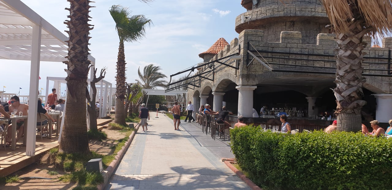 Strand Sherwood Exclusive Lara