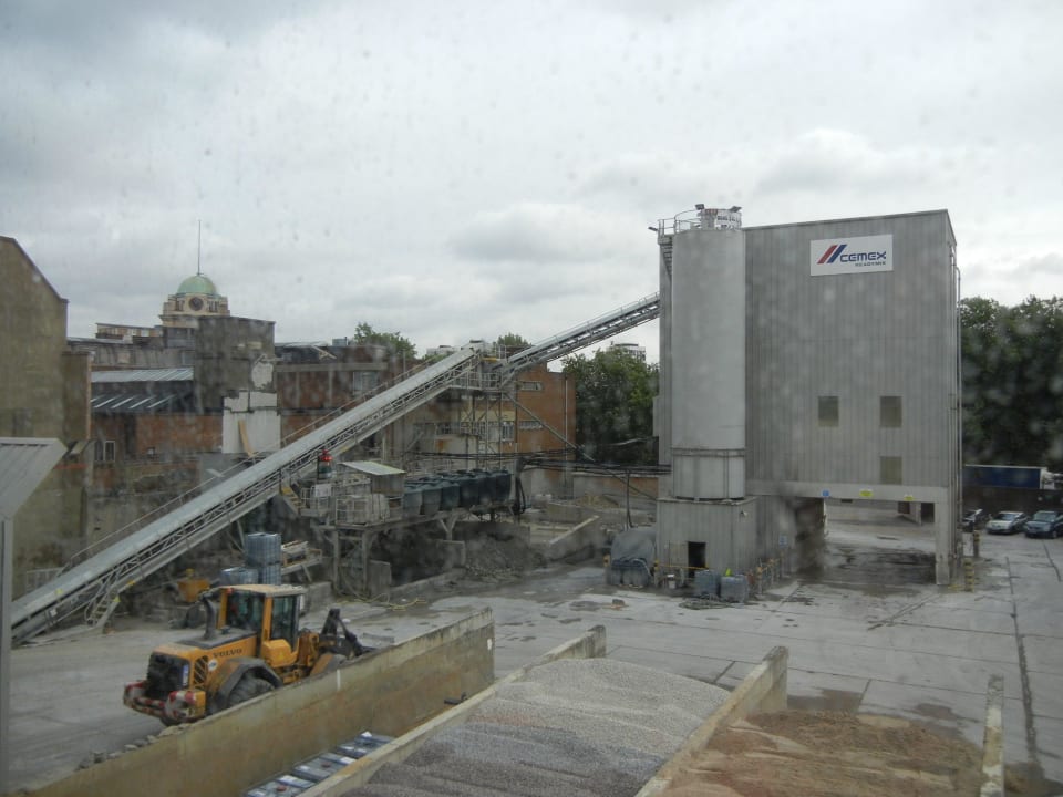 Betonwerk Holiday Inn Express Limehouse
