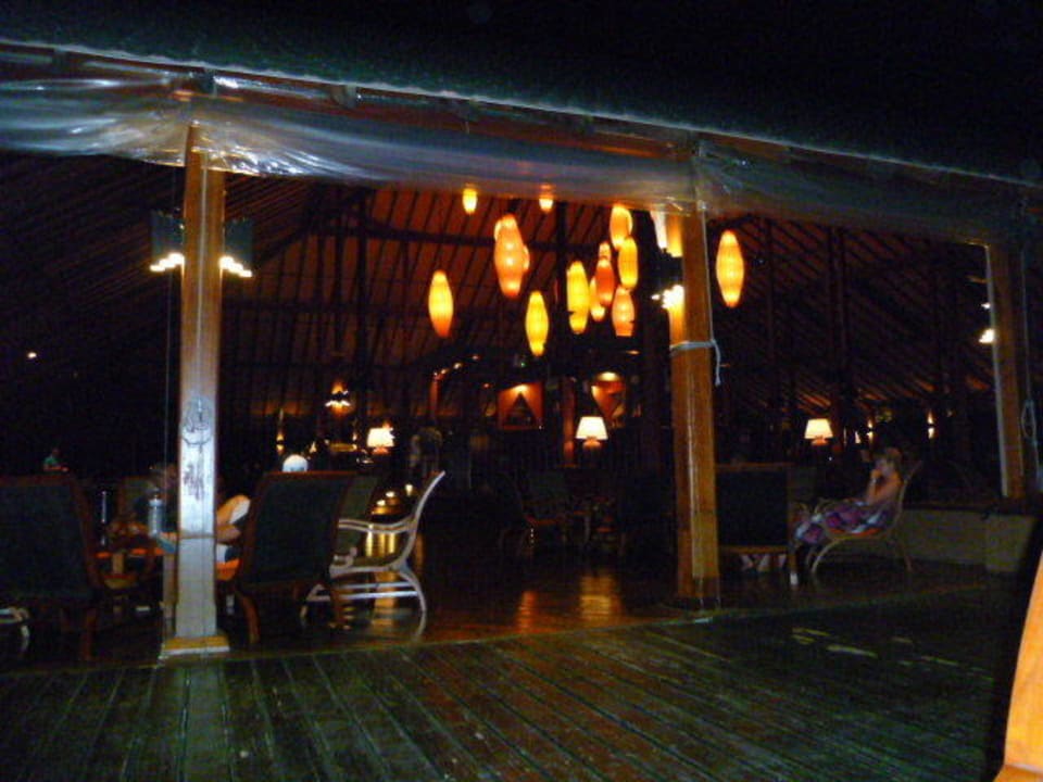 Main-Bar Adaaran Select Meedhupparu Island Resort - Premium All Inclusive