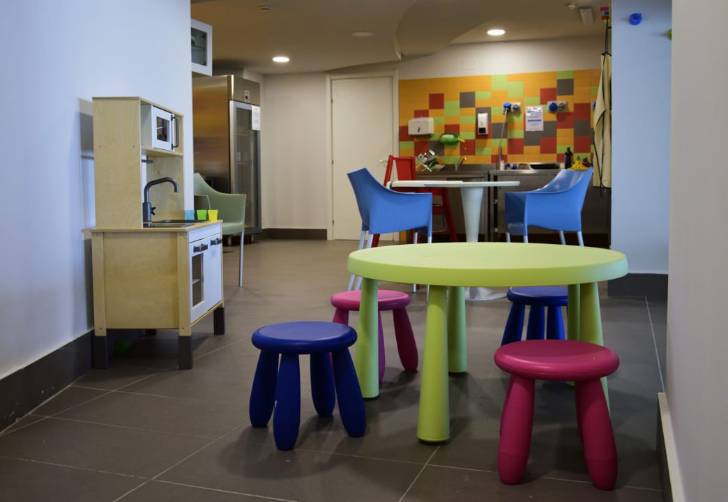 Gastro Saracen Sands Hotel & Congress Centre