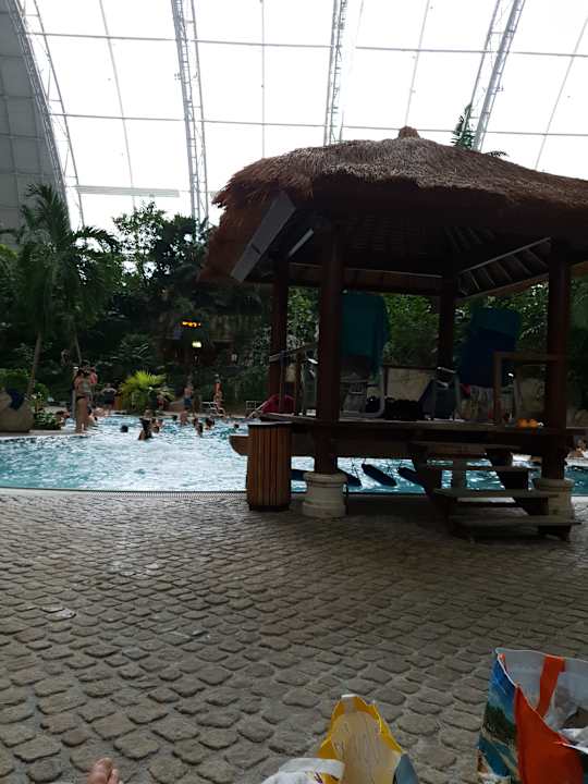 Pool Tropical Islands Resort