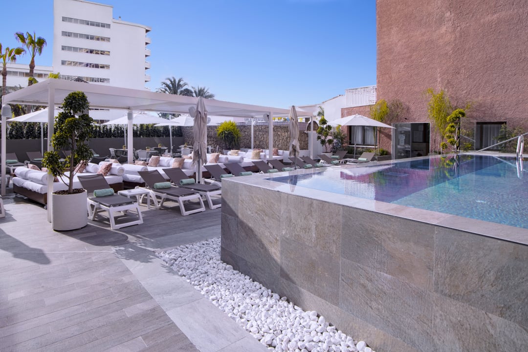 Pool Hotel Fénix Torremolinos - Adults only