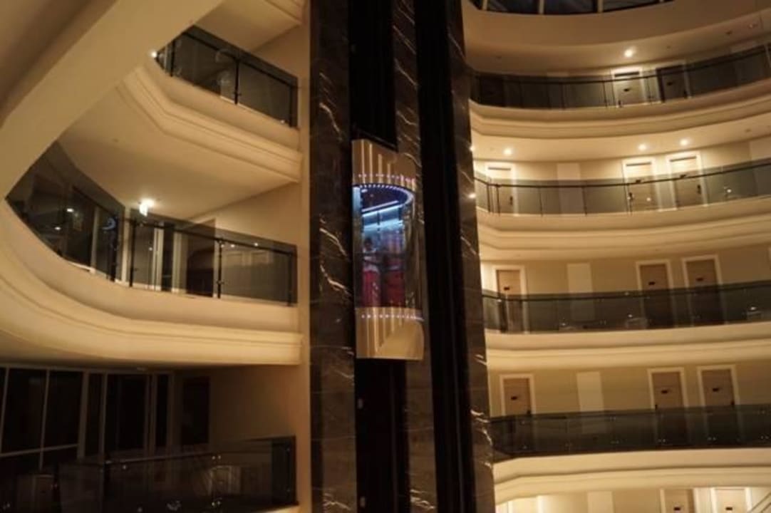 AUfzug von der lobby LRS Port River Hotel & Spa