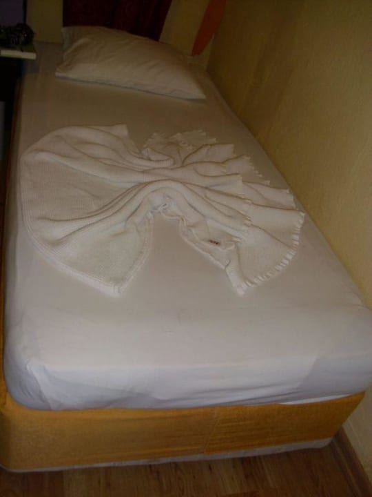 Nochmal geschmücktes Bett Mira Meridia Beach Hotel