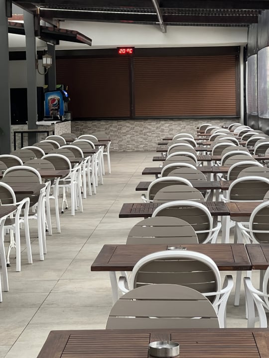 Gastro Well Palace Side