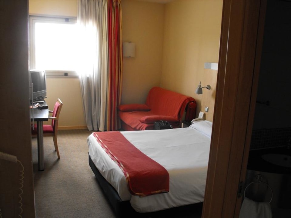 Blick vom EIngang gesehen Holiday Inn Express Valencia Bonaire