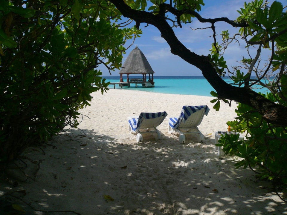 Bei Strandbungi Nr.149 Angaga Island Resort