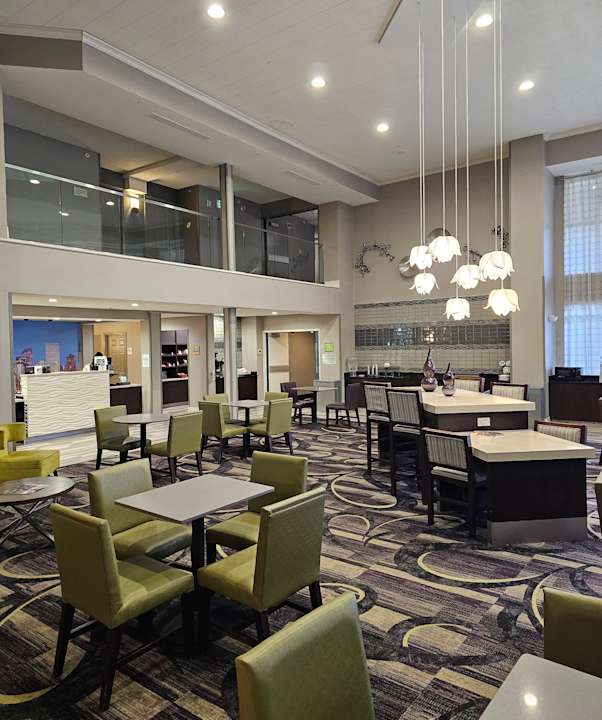 Lobby La Quinta Inn & Suites Denver Airport DIA