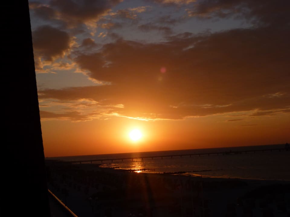 Sonnenaufgang Strandhotel Grömitz