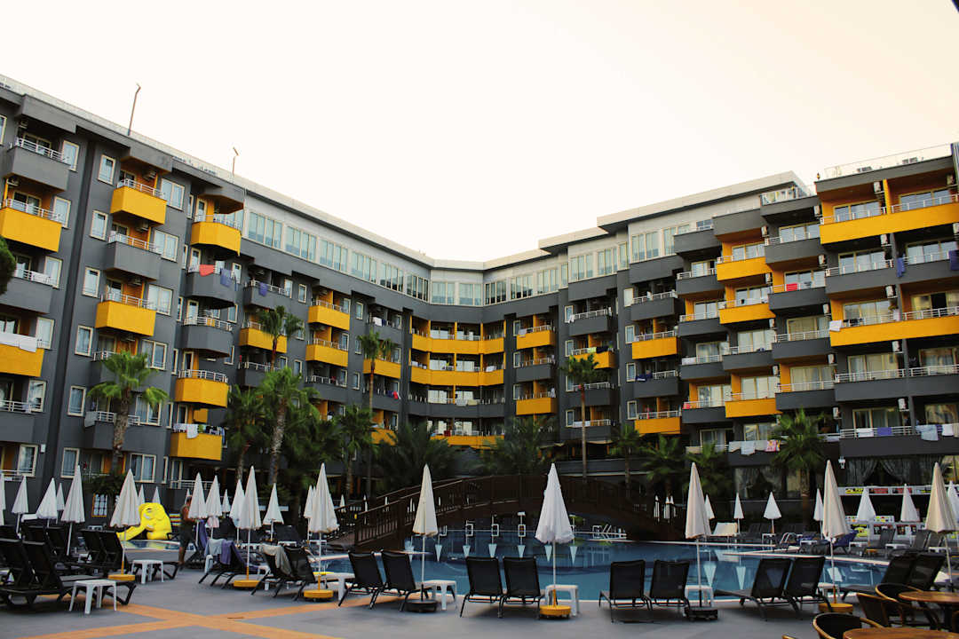 Außenansicht Senza Grand Santana Hotel