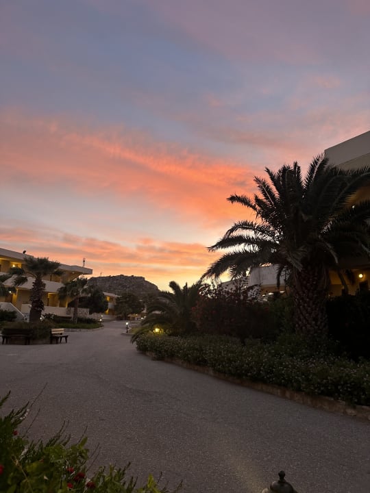 Gartenanlage Hotel Kalithea Horizon Royal