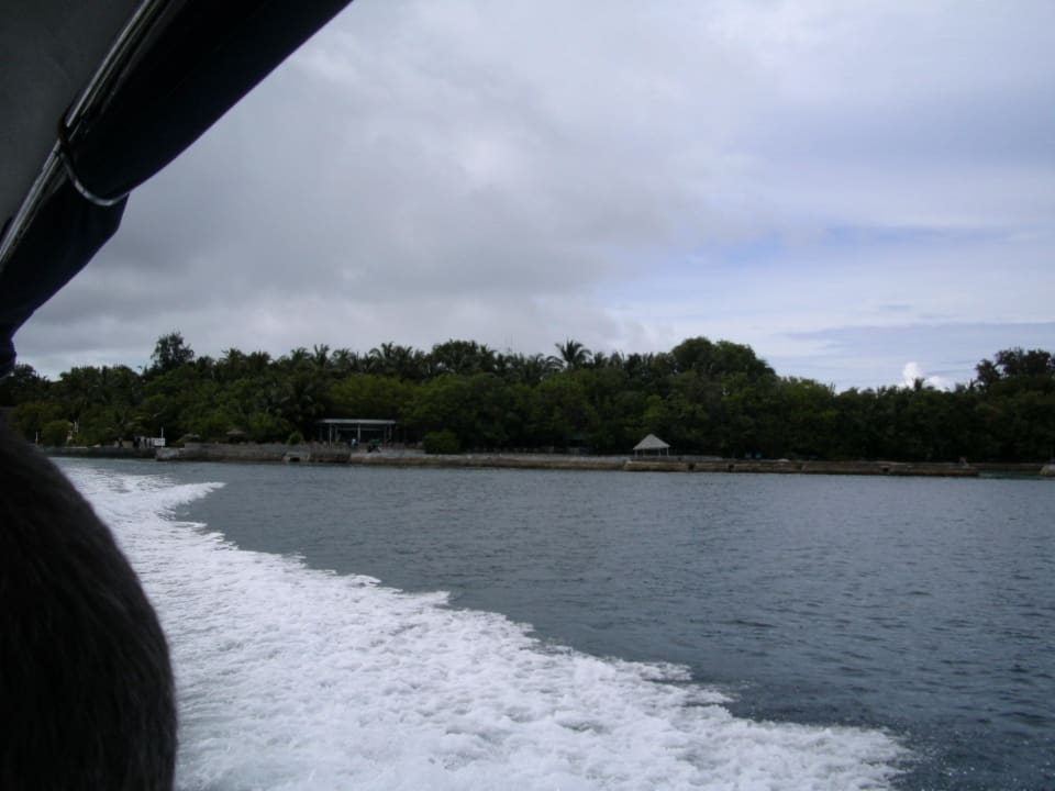 Abfahrt mit dem Speedboot Ellaidhoo Maldives by Cinnamon