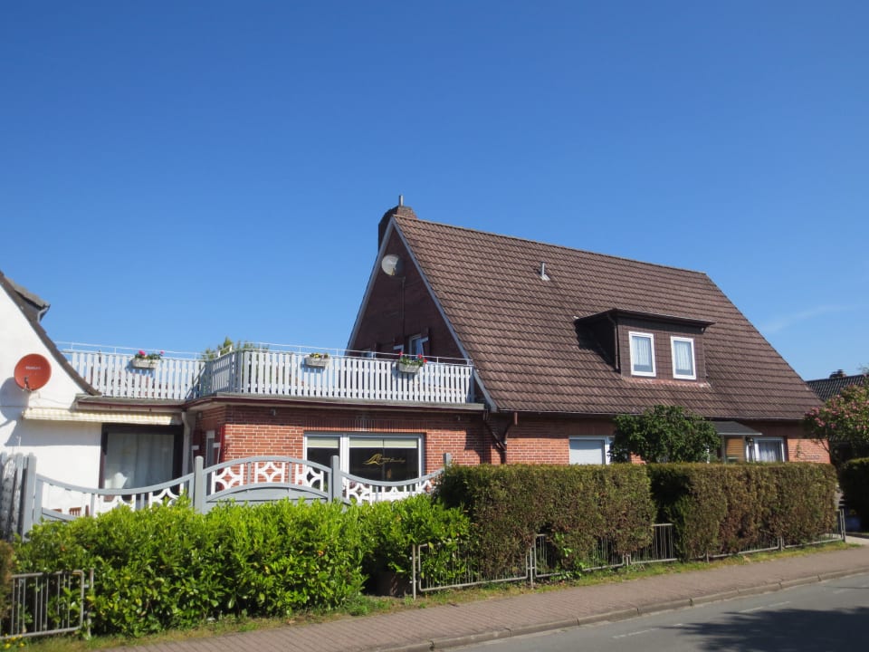 Komplette Ansicht Hotel Zur Brandung