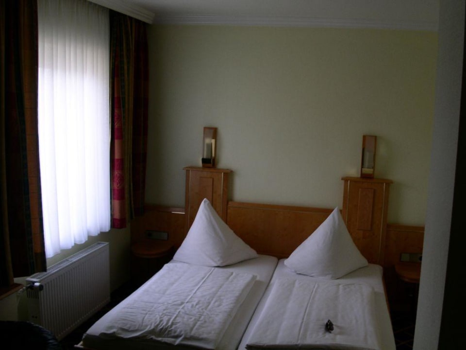 Zimmer- Betten Hotel St. Paul