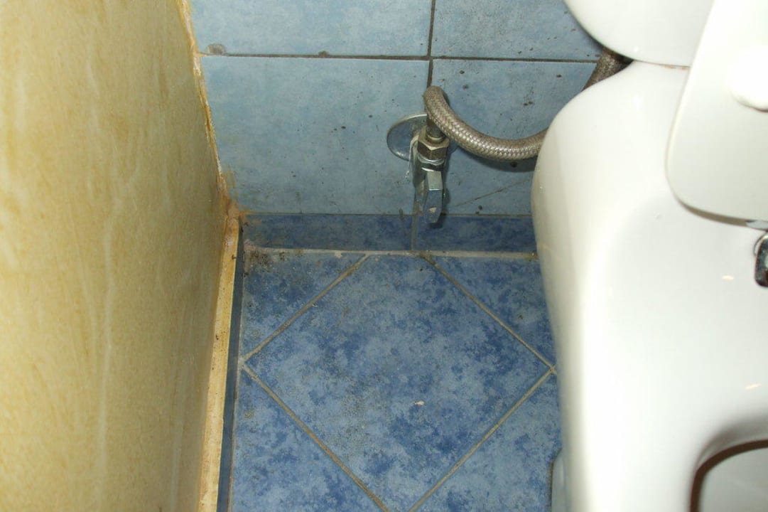 Verschmutzung im Bad Calimera Sirens Beach