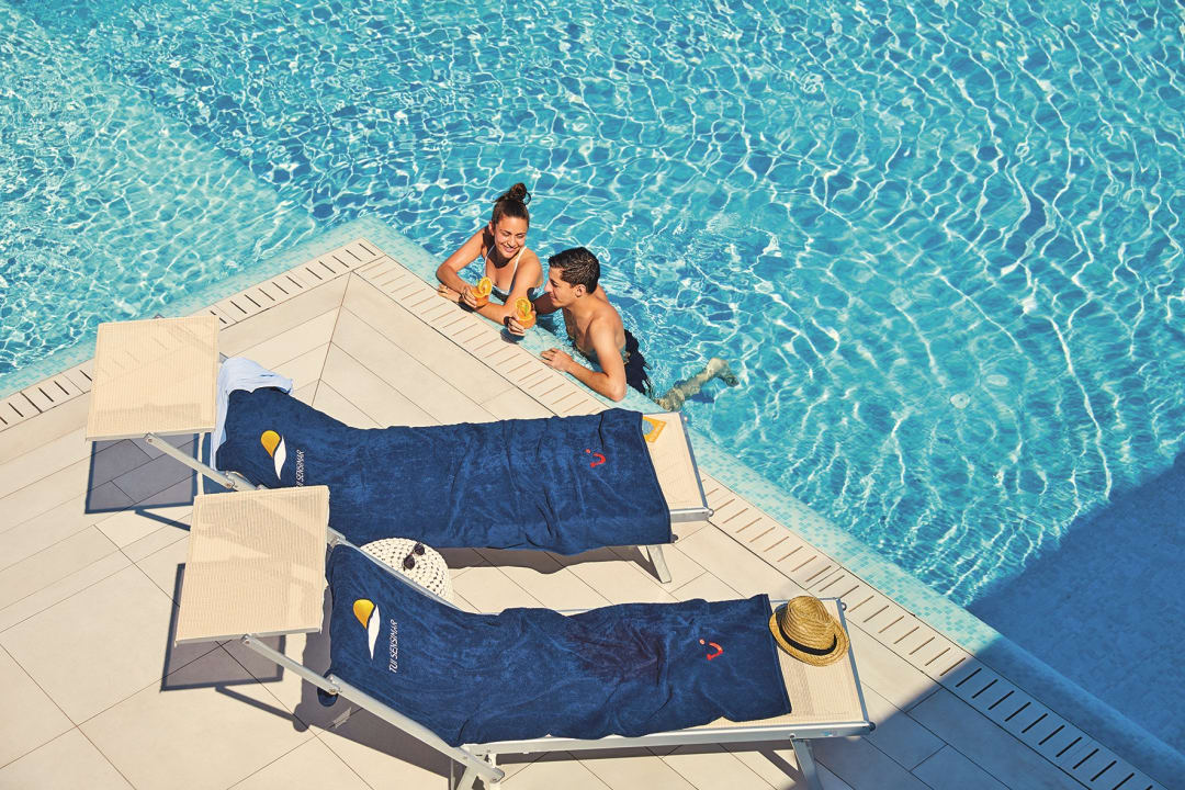 Pool TUI BLUE Tropea