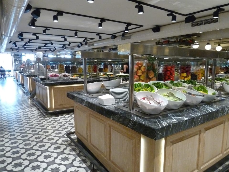 Die Büffets beim Mittagessen Elegance Hotel International Marmaris