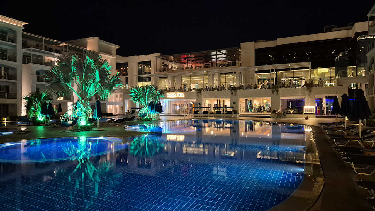 Pool Pickalbatros Blu Spa Resort