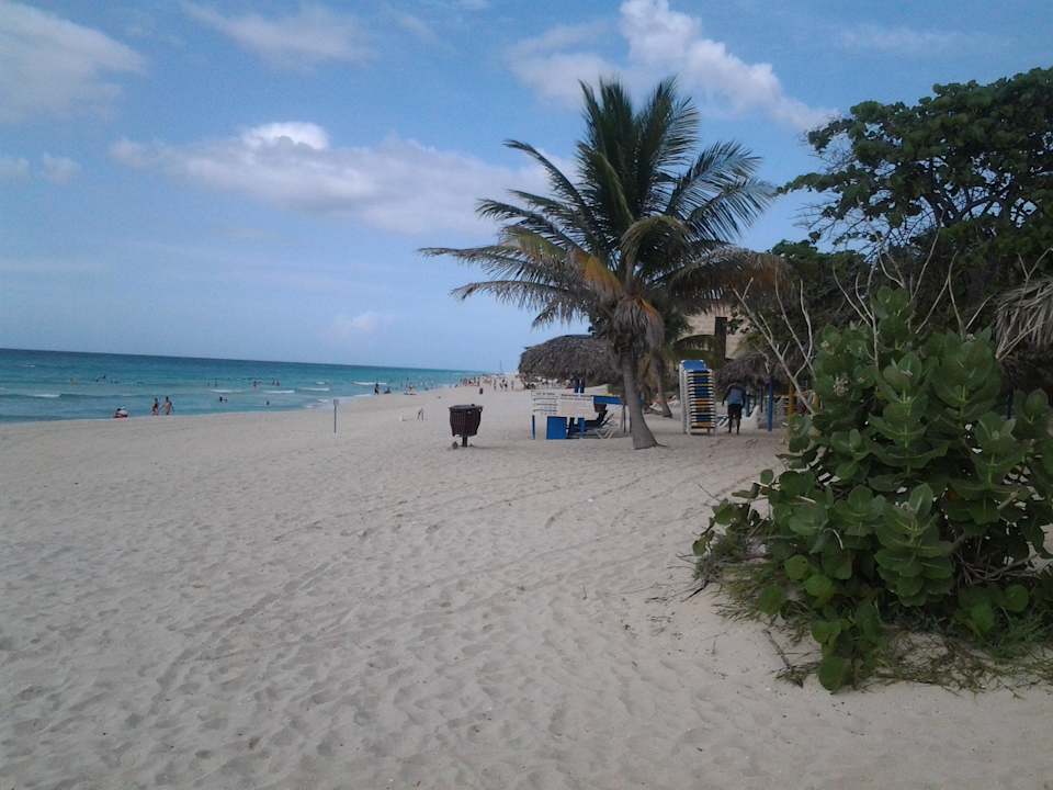Beach, ocean - awesome! Hotel Roc Barlovento