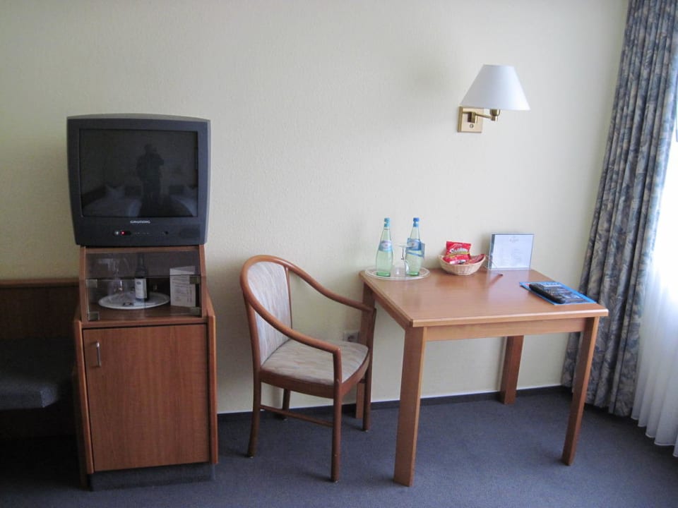 "Schlichtes, praktisches Design" Hotel Antares (Oldenburg ...