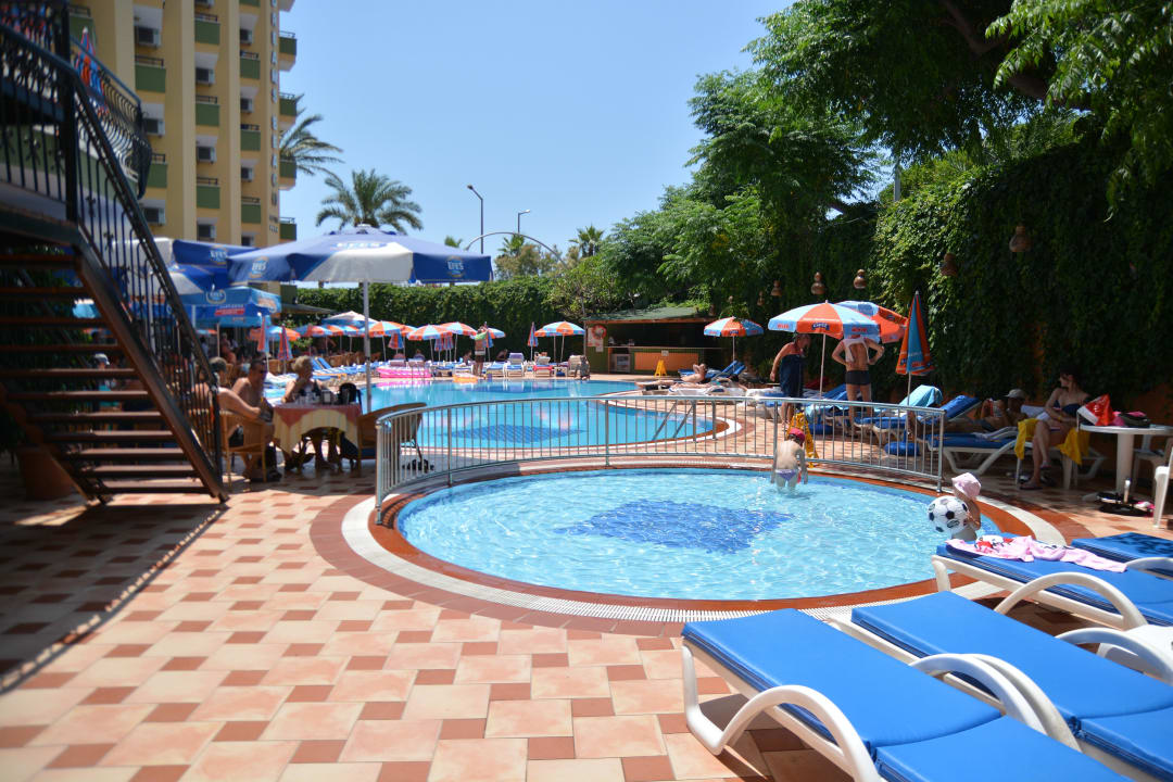Kinder pool Hotel Kleopatra Dreams Beach