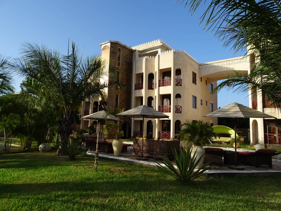 Blick auf die Apartmentanlage Amani Luxury Apartments