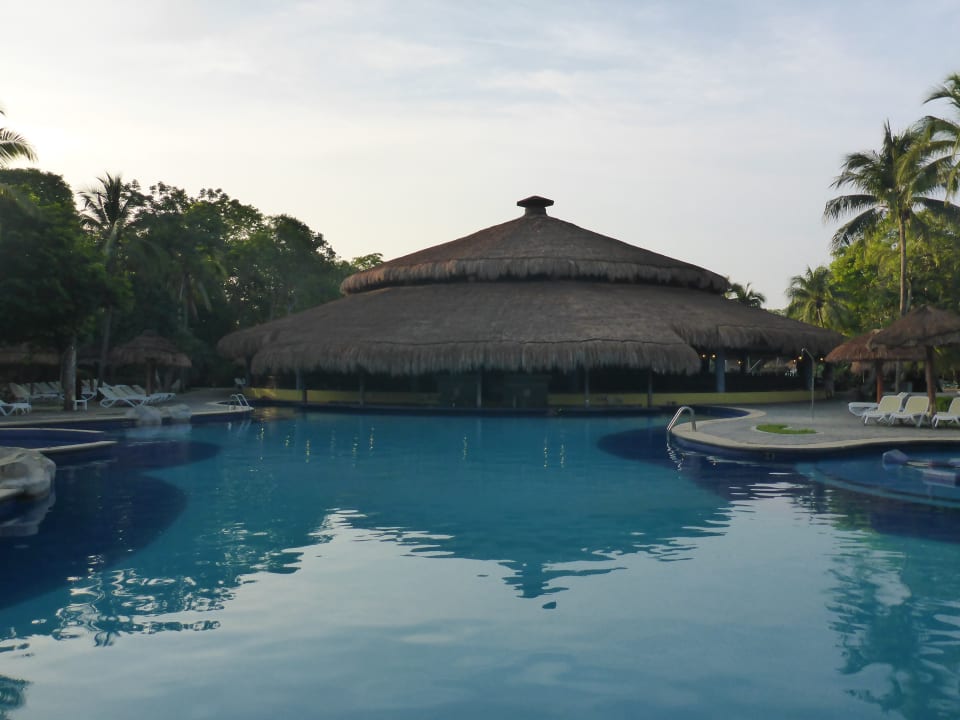 Pool Hotel Riu Tequila