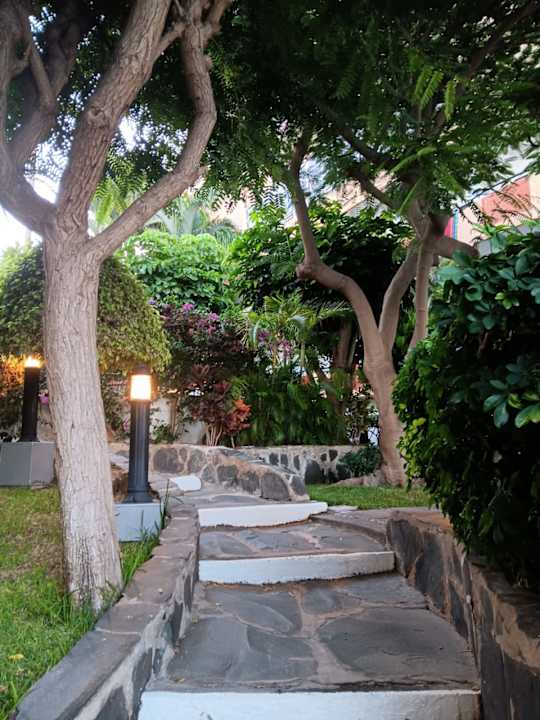 Gartenanlage allsun Hotel Lucana