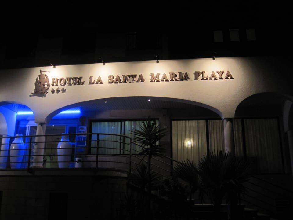 Hotel Nachts von Außen La Santa Maria Playa Hotel