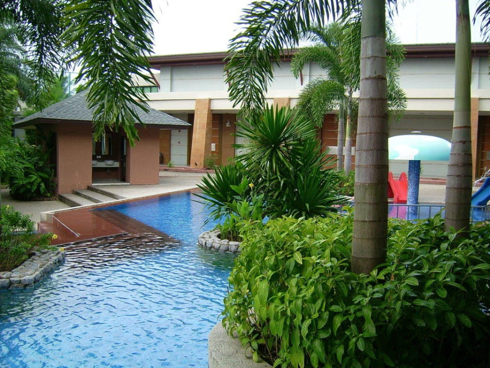 Kleiner Pool La Flora Khao Lak