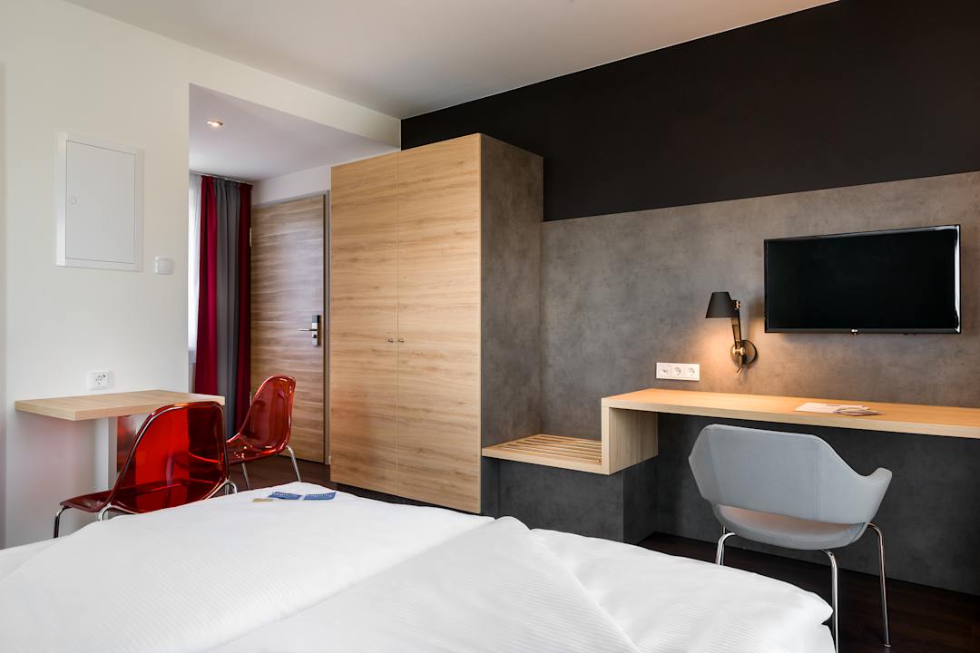 Zimmer Signature East Hotel Apartment