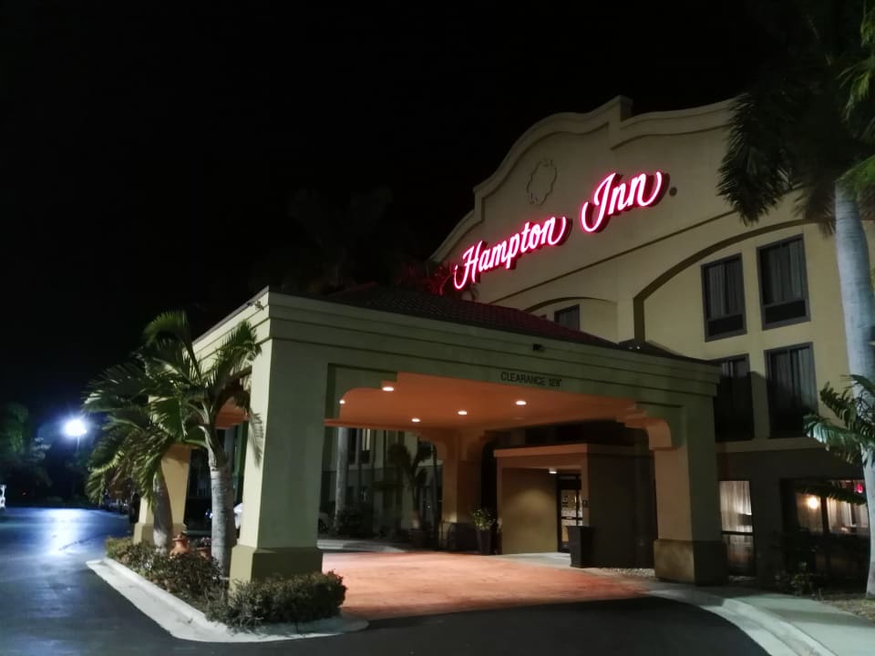 Außenansicht Hampton Inn Ft. Myers-Airport I-75