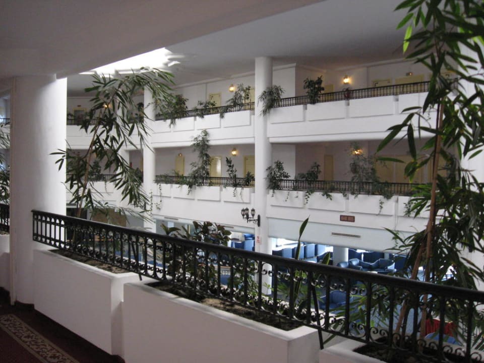 Blick von 1.Etage Hotel El Mouradi Skanes Beach