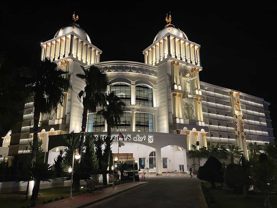 Außenansicht Oz Hotels Sui Resort