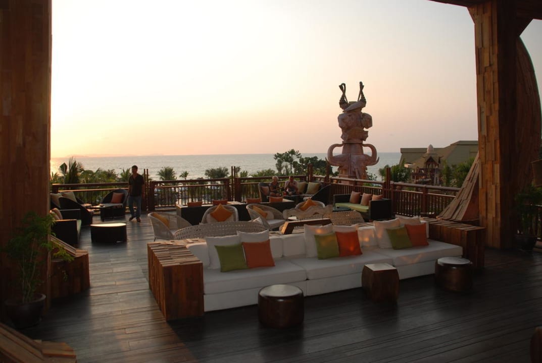 Bar im Bereich der Lobby Centara Grand Mirage Beach Resort Pattaya