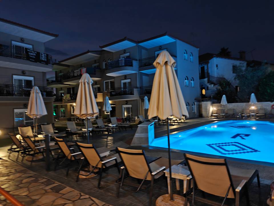 Gartenanlage Royal Hotel and Suites