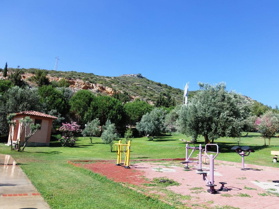 Outdoor Fitness  Kustur Club Holiday Village