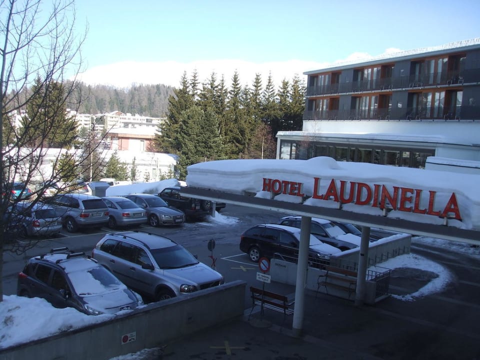 Blick vom Laudinella-Zimmer 110 zur rechten Seite Hotel Laudinella