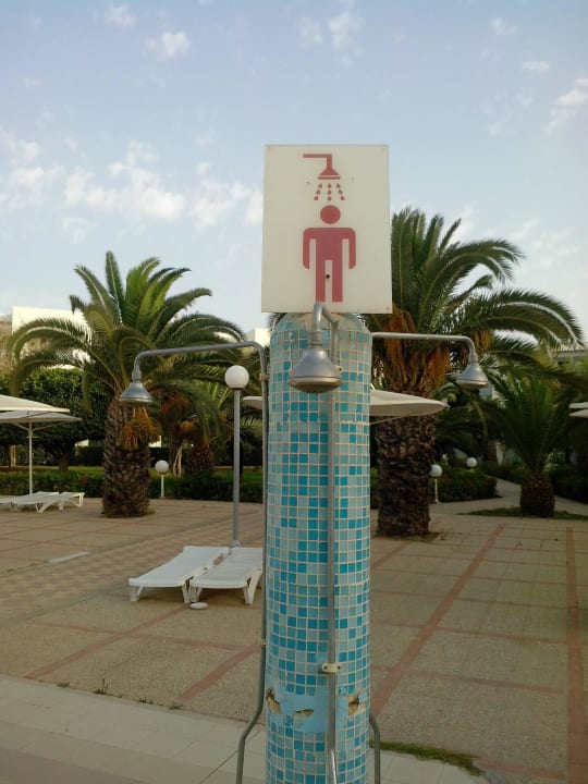 Douche piscine hors service El Mouradi Club Kantaoui