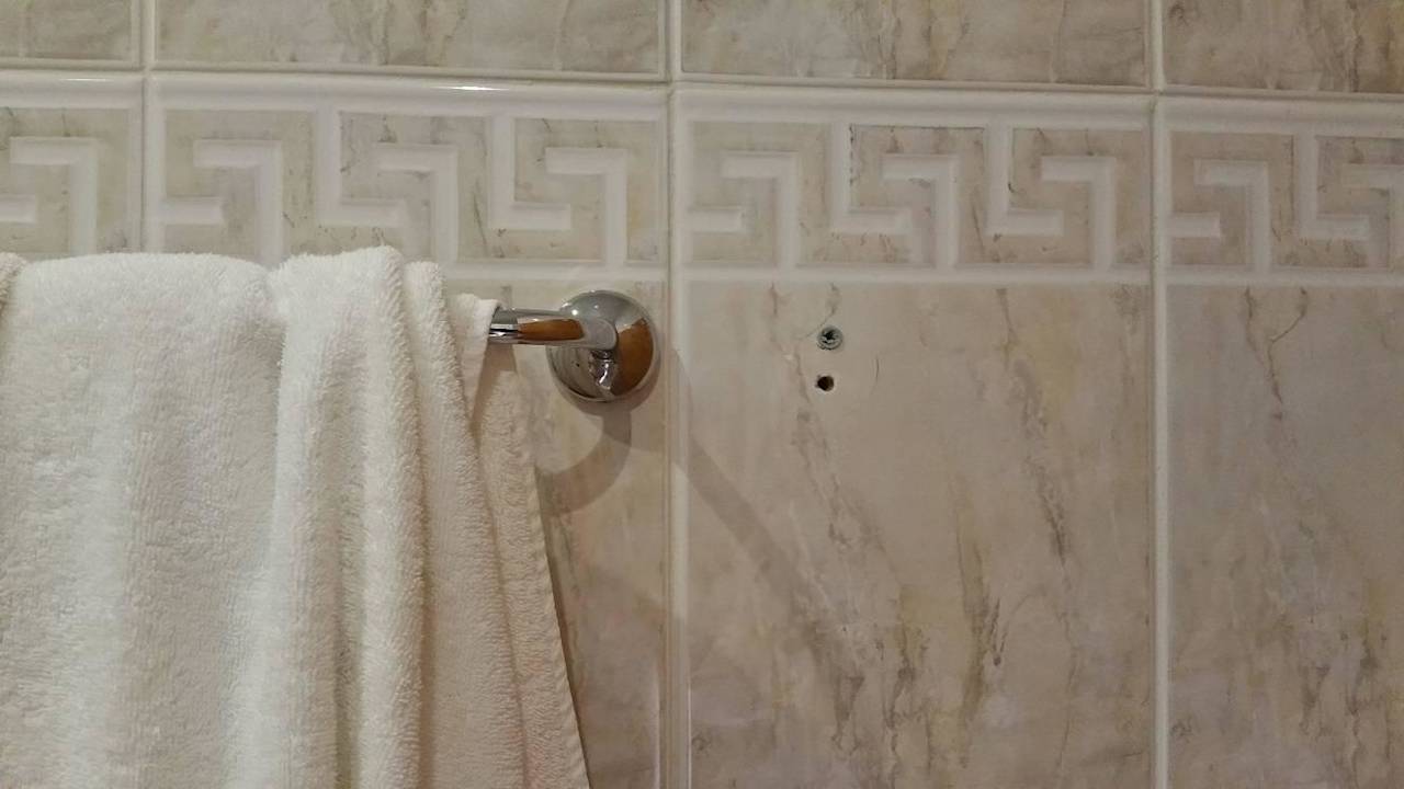 Schmutzig und Dreckig, wo man auch hinschaut..!! Hotel Erma