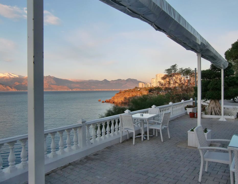 Hotelterrasse mit herrlicher Aussicht La Boutique Hotel Antalya - Adults only