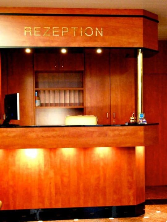 Rezeption Parkhotel Friedrichstrasse Parkhotel Friedrichstrasse