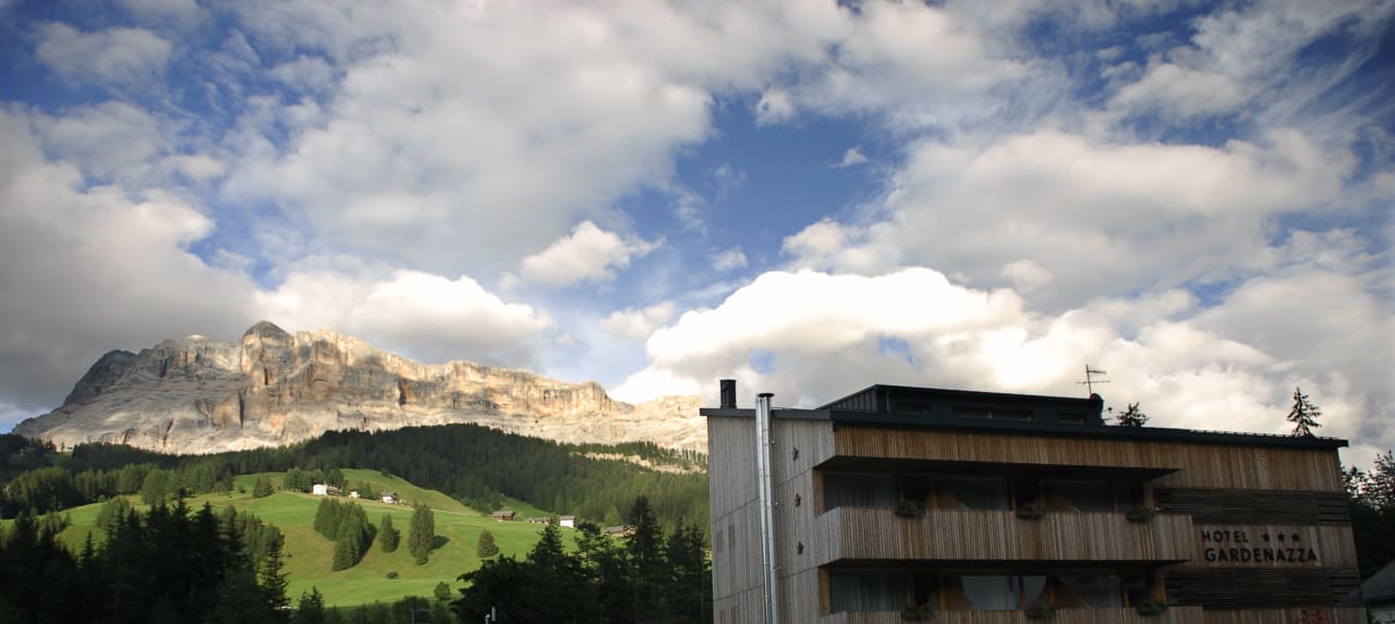 Außenansicht Hotel Gardenazza