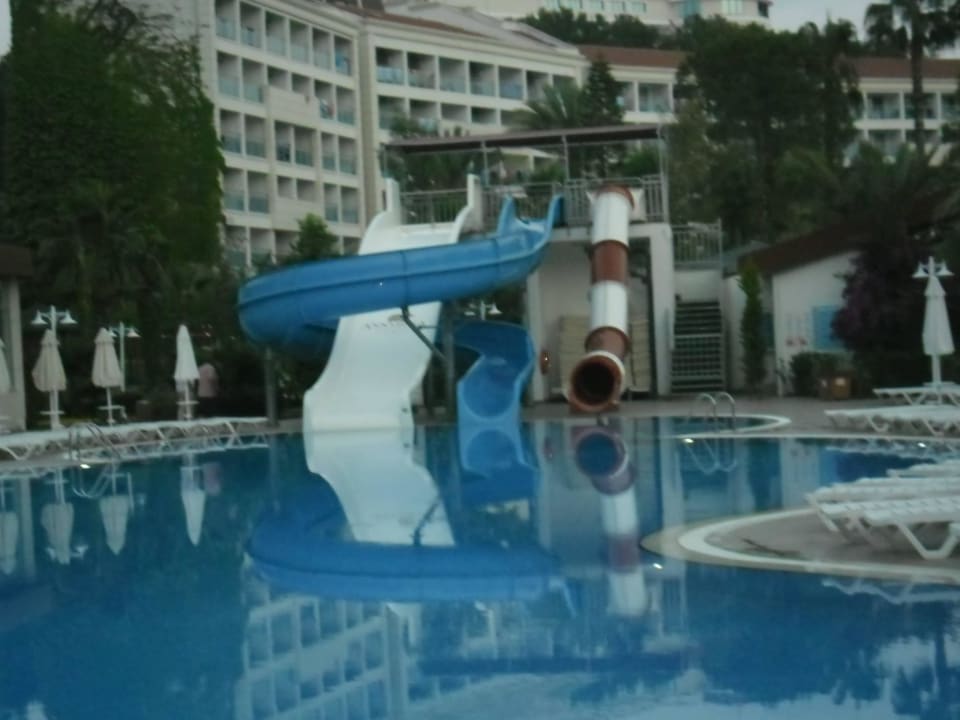 Горки в бассейне Annabella Diamond Hotel & Spa