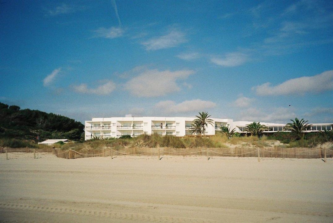 Hotel vom Strand aus gesehen Grand Palladium Select Palace Ibiza