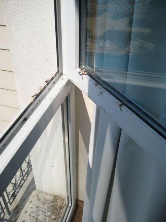 Dreckiges Fenster Festa Pomorie Resort